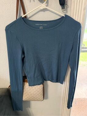 American Eagle Outfitters Blue Ribbed Lettuce-Edge Long Sleeve Crop Top